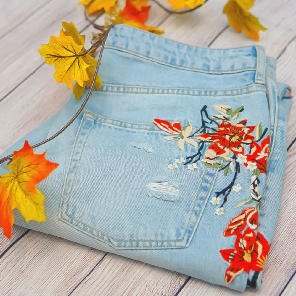 Topshop Flower Embroided Moto Mom Jeans Size:34x30